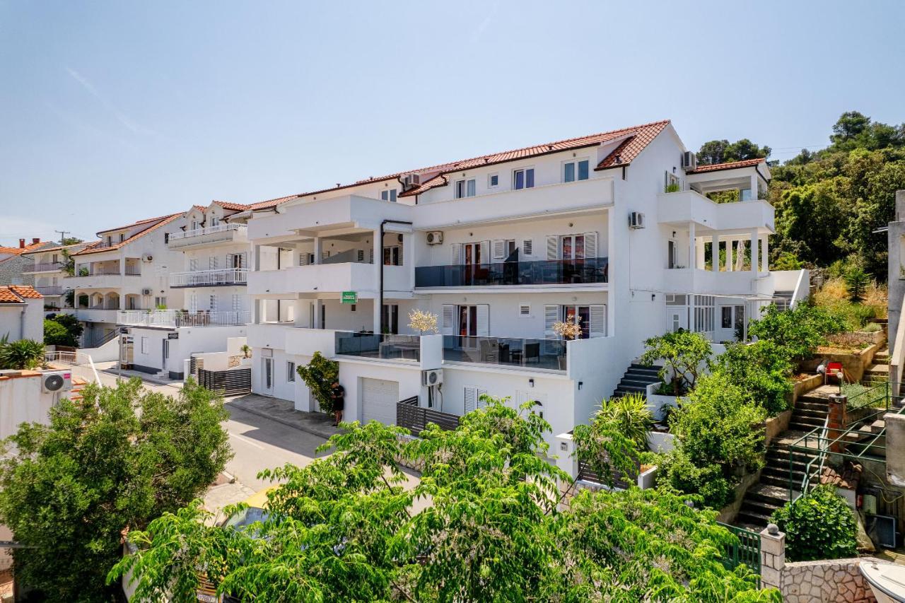 Apartments Dobrila Hvar Town Exteriér fotografie